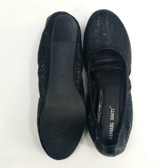 RS Black Genuine Leather Textured Ballet Flat - Picture 5 of 9